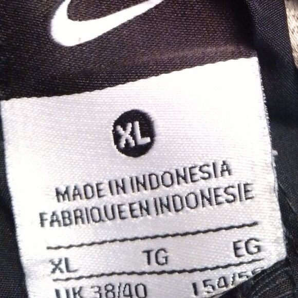 Vintage Nike Oregon Ducks Wind Pants Joggers Trainers - Picture 5 of 10